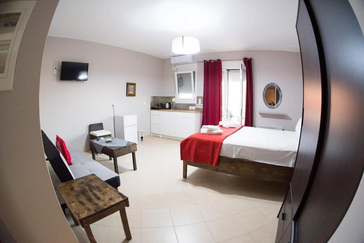 Apartamento Mirmidones Anesis Agrelia Exterior foto